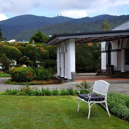 Hotel Royal Cocoon - Nuwara Eliya Esterno foto