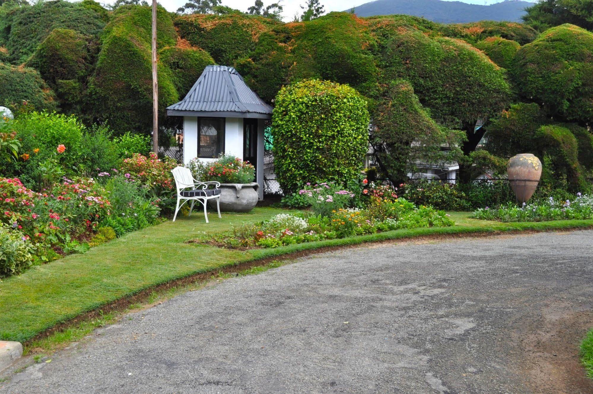 Hotel Royal Cocoon - Nuwara Eliya Esterno foto